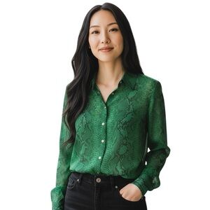 VINCE CAMUTO Women’s Green Snake Print Button Front Long Sleeve Blouse Medium